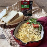 MAC AND CHEESE
