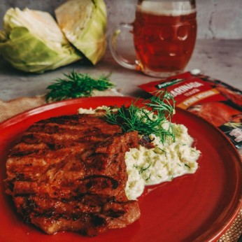 KRKOVICE NA GRILU SE ZELNÝM KOPROVÝM SALÁTEM